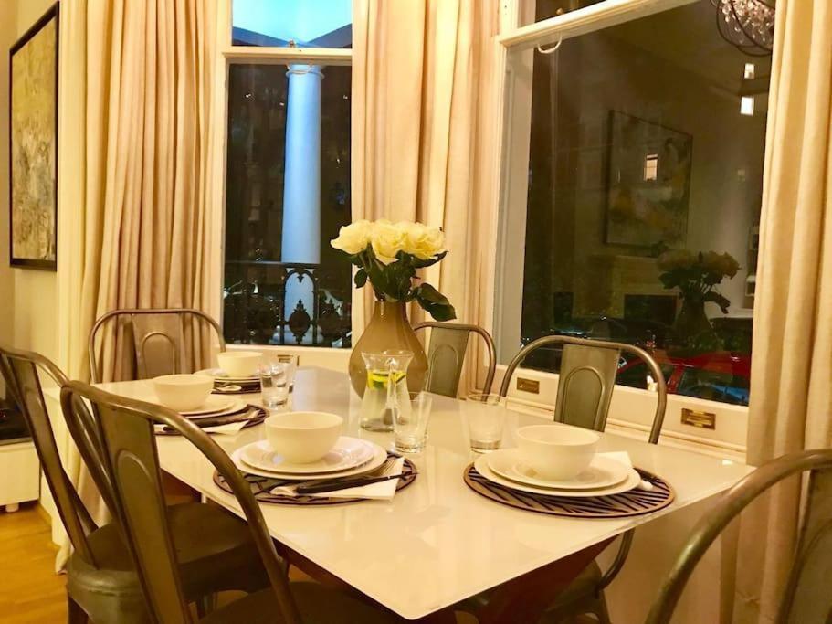 Ferienwohnung Stunning 2 Bed/2Bath Flat In Heart Of Kensington London Exterior foto
